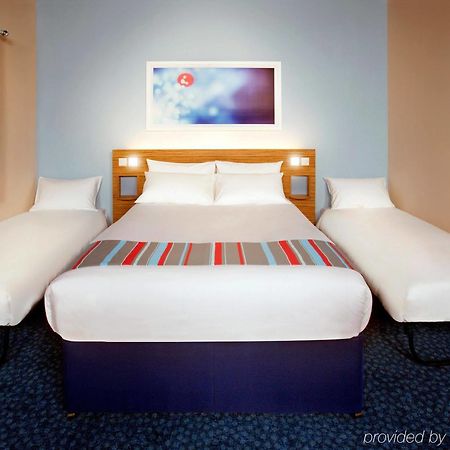 Travelodge Battersea London Eksteriør bilde