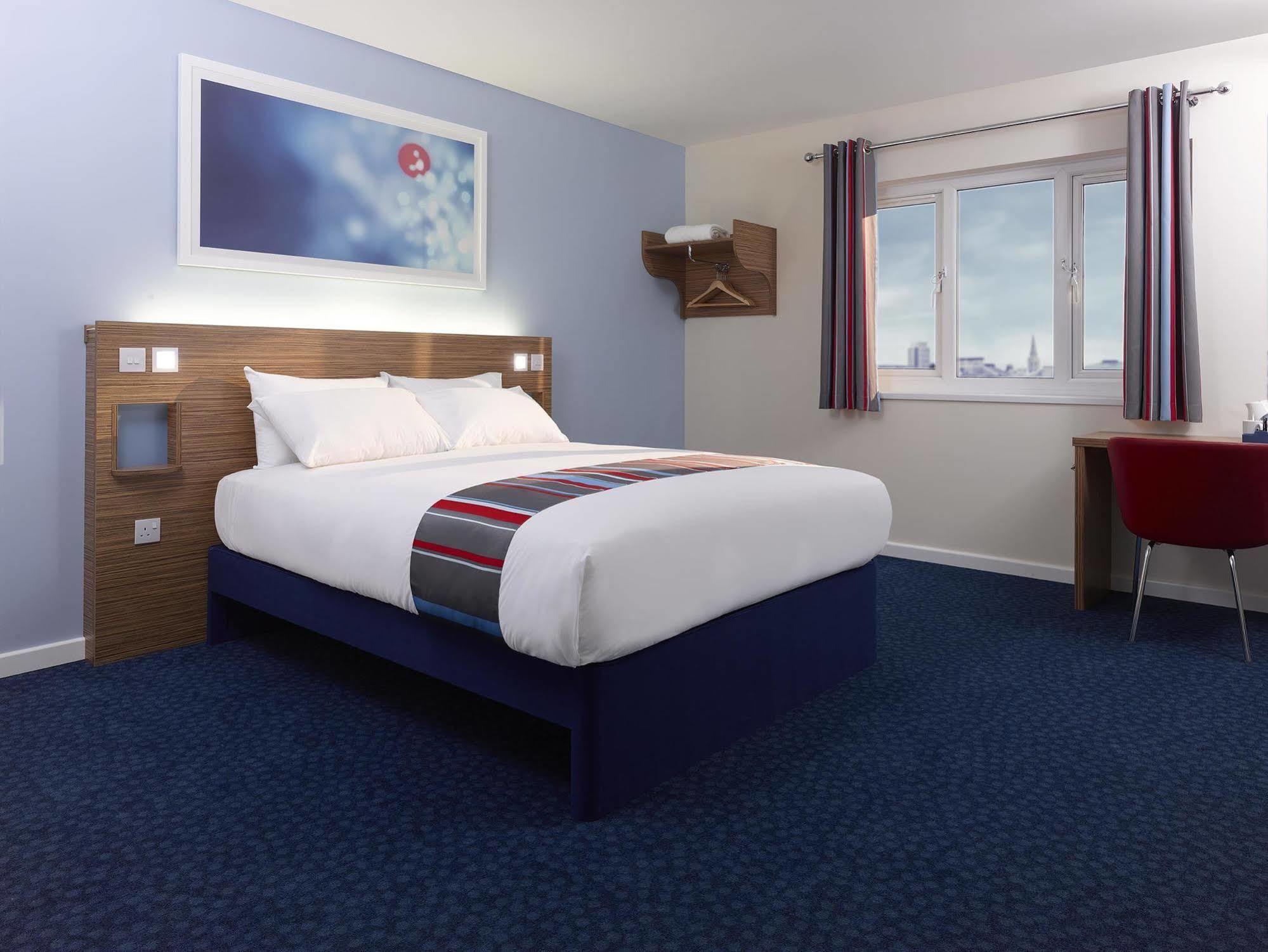 Travelodge Battersea London Eksteriør bilde
